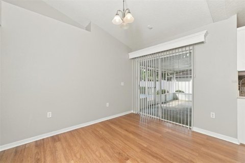 Villa ou maison à vendre à Ocoee, Floride: 4 chambres, 160.54 m2 № 2416472 - photo 15