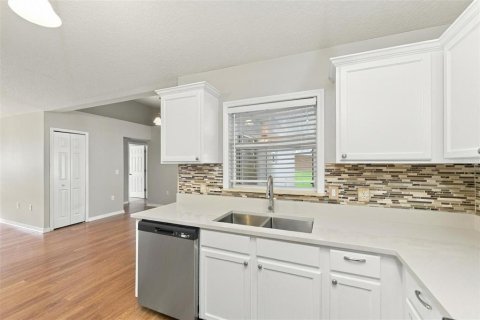 Villa ou maison à vendre à Ocoee, Floride: 4 chambres, 160.54 m2 № 2416472 - photo 16