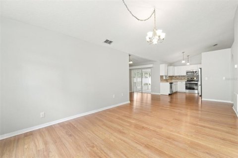 Villa ou maison à vendre à Ocoee, Floride: 4 chambres, 160.54 m2 № 2416472 - photo 10