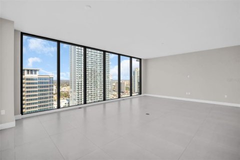 Condo in Saint Petersburg, Florida, 3 bedrooms № 2229626 - photo 4