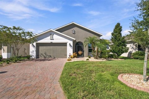 Casa en Poinciana, Florida 2 dormitorios, 183.48 m2 № 2384161