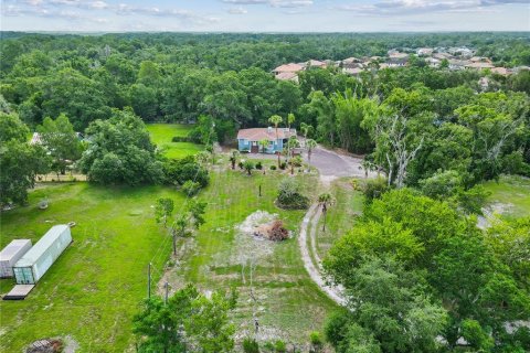 House in Land O' Lakes, Florida 4 bedrooms, 178.56 sq.m. № 2156396 - photo 9