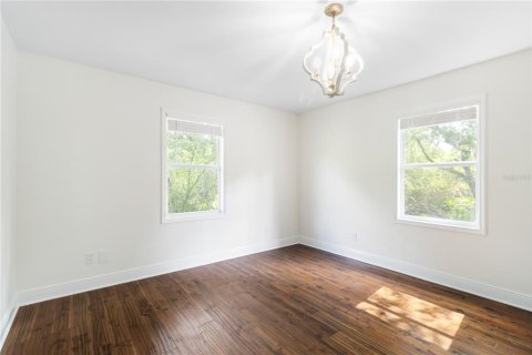 House in Land O' Lakes, Florida 4 bedrooms, 178.56 sq.m. № 2156396 - photo 28