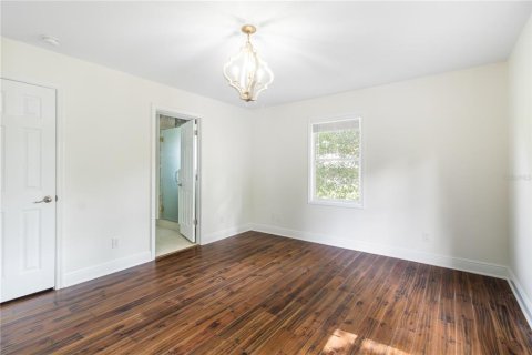 House in Land O' Lakes, Florida 4 bedrooms, 178.56 sq.m. № 2156396 - photo 29