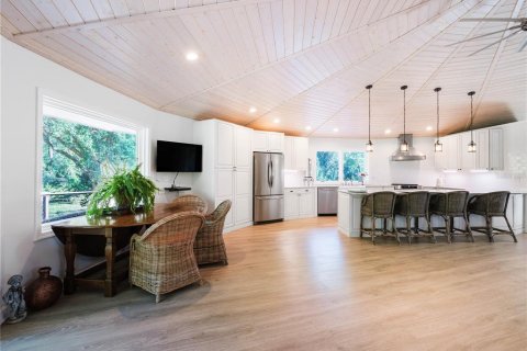 House in Waldo, Florida 3 bedrooms, 225.01 sq.m. № 2097176 - photo 7