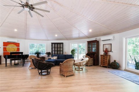 House in Waldo, Florida 3 bedrooms, 225.01 sq.m. № 2097176 - photo 5