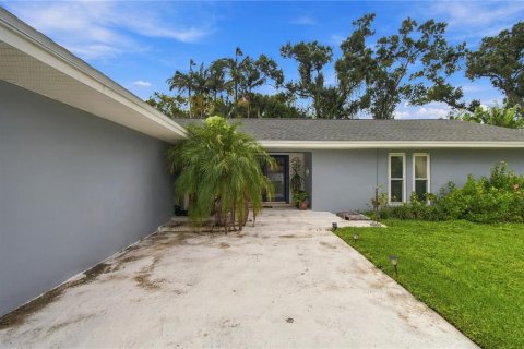 Villa ou maison à vendre à Clearwater, Floride: 3 chambres, 215.16 m2 № 2413975 - photo 3