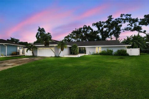 Villa ou maison à Clearwater, Floride 3 chambres, 215.16 m2 № 2413975