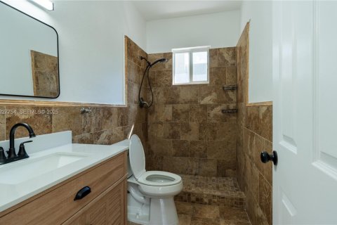 Villa ou maison à louer à Miami, Floride: 3 chambres, 156.82 m2 № 1987015 - photo 10