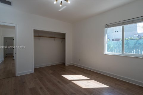 Villa ou maison à louer à Miami, Floride: 3 chambres, 156.82 m2 № 1987015 - photo 8