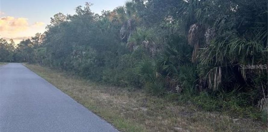 Terreno en Port Charlotte, Florida № 2164444