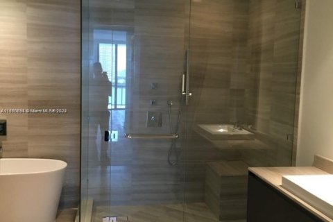 Condominio en venta en Aventura, Florida, 4 dormitorios, 243.78 m2 № 2077215 - foto 12