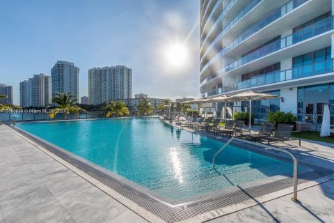 Condominio en venta en Aventura, Florida, 4 dormitorios, 243.78 m2 № 2077215 - foto 22