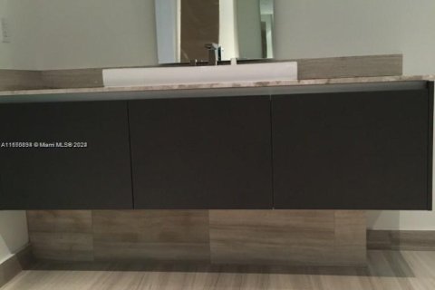 Condominio en venta en Aventura, Florida, 4 dormitorios, 243.78 m2 № 2077215 - foto 14