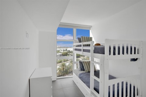 Condo in Bal Harbour, Florida, 3 bedrooms  № 1816439 - photo 22