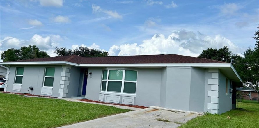 House in Wauchula, Florida 3 bedrooms, 155.05 sq.m. № 1829479