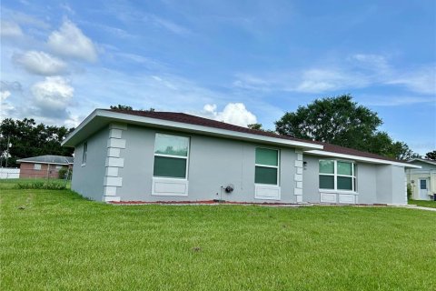 House in Wauchula, Florida 3 bedrooms, 155.05 sq.m. № 1829479 - photo 4
