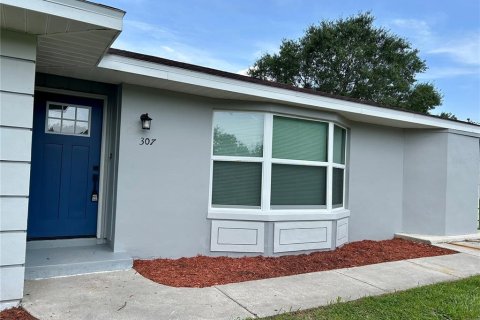 House in Wauchula, Florida 3 bedrooms, 155.05 sq.m. № 1829479 - photo 3