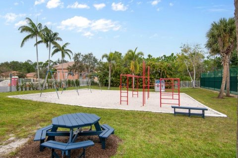 Villa ou maison à vendre à St. Lucie, Floride: 3 chambres, 127.93 m2 № 2082233 - photo 28