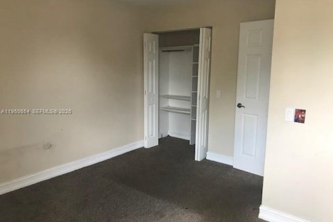 Condominio en alquiler en Miami, Florida, 2 dormitorios, 145.86 m2 № 2008529 - foto 7