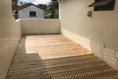 Condominio en alquiler en Miami, Florida, 2 dormitorios, 145.86 m2 № 2008529 - foto 24