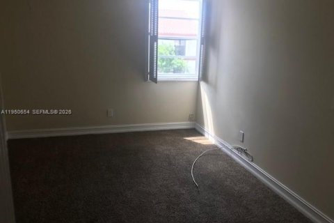 Condominio en alquiler en Miami, Florida, 2 dormitorios, 145.86 m2 № 2008529 - foto 9