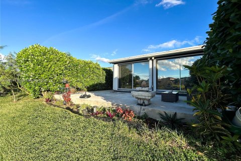 House in Tamarac, Florida 2 bedrooms, 146.88 sq.m. № 1976062 - photo 20