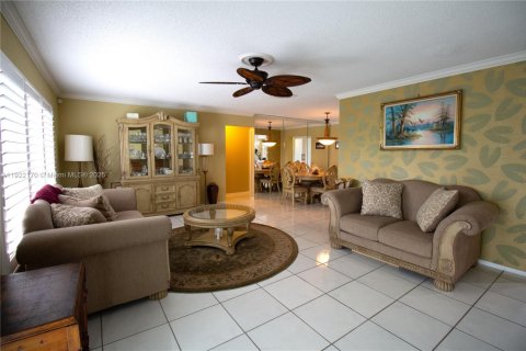 Casa en venta en Tamarac, Florida, 2 dormitorios, 146.88 m2 № 1976062 - foto 9