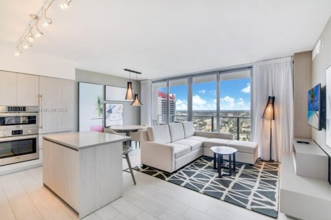 Copropriété à vendre à Hollywood, Floride: 1 chambre, 65.22 m2 № 2012829 - photo 2