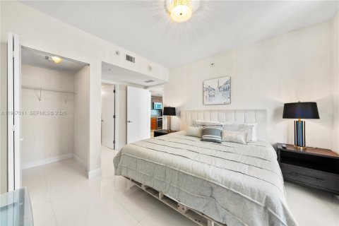 Copropriété à vendre à Miami, Floride: 3 chambres, 138.05 m2 № 2030961 - photo 25