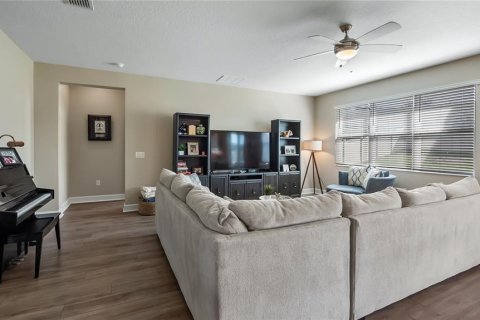 House in Minneola, Florida 3 bedrooms, 202.34 sq.m. № 2431635 - photo 10