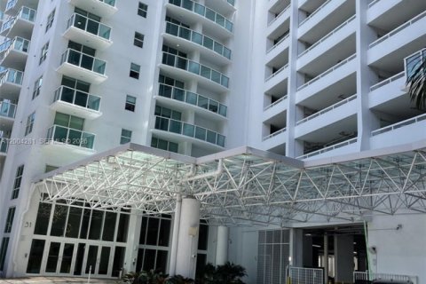 Condo à Miami, Floride, 1 chambre  № 2068460