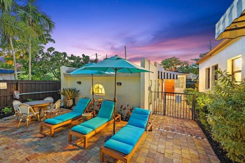 Casa en venta en West Palm Beach, Florida, 4 dormitorios, 256.22 m2 № 2158563 - foto 5