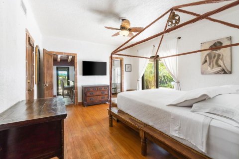 Casa en venta en West Palm Beach, Florida, 4 dormitorios, 256.22 m2 № 2158563 - foto 14