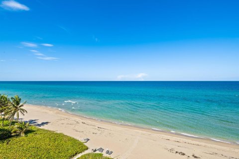 Condo in Highland Beach, Florida, 2 bedrooms № 2082200 - photo 15