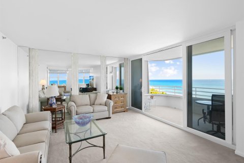 Condo in Highland Beach, Florida, 2 bedrooms № 2082200 - photo 12