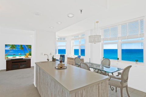 Condo in Highland Beach, Florida, 2 bedrooms № 2082200 - photo 10