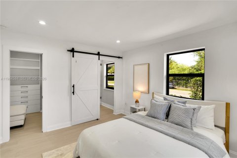 Купить виллу или дом в Майами-Шорс, Флорида 3 спальни, 132.11м2, № 2045826 - фото 8