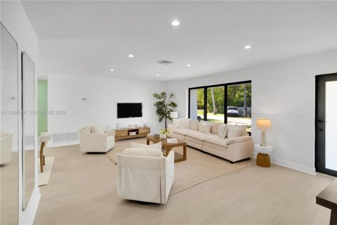 Купить виллу или дом в Майами-Шорс, Флорида 3 спальни, 132.11м2, № 2045826 - фото 16