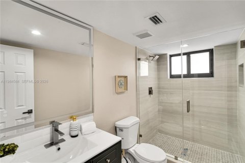 Купить виллу или дом в Майами-Шорс, Флорида 3 спальни, 132.11м2, № 2045826 - фото 11