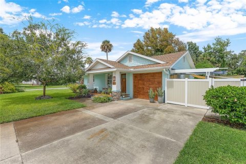 House in Edgewater, Florida 3 bedrooms, 167.78 sq.m. № 1900018 - photo 20