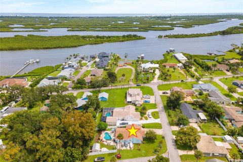 House in Edgewater, Florida 3 bedrooms, 167.78 sq.m. № 1900018 - photo 9