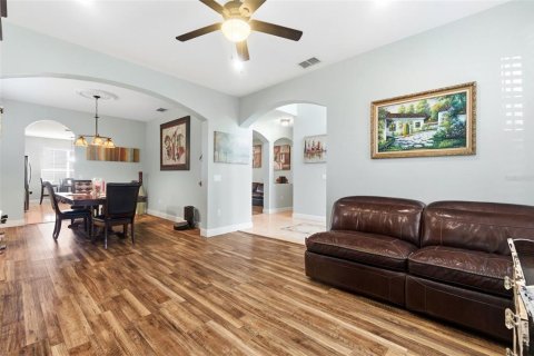 House in Trinity, Florida 5 bedrooms, 317.73 sq.m. № 2101812 - photo 8