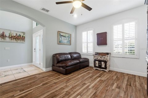 House in Trinity, Florida 5 bedrooms, 317.73 sq.m. № 2101812 - photo 7