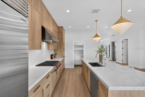 Casa en venta en Redington Shores, Florida, 4 dormitorios, 416.11 m2 № 2315052 - foto 18