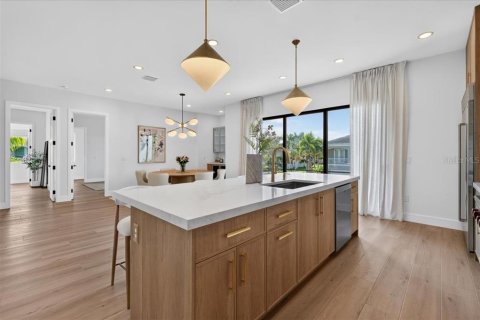 Casa en venta en Redington Shores, Florida, 4 dormitorios, 416.11 m2 № 2315052 - foto 19