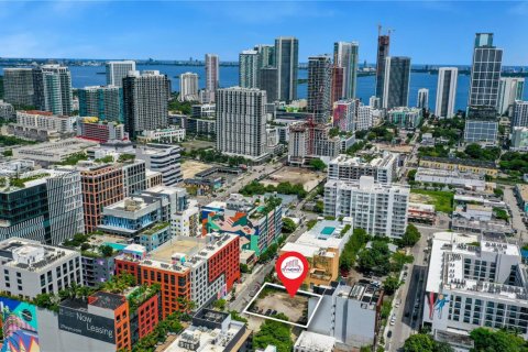 Commercial property in Miami, Florida № 2384759 - photo 5