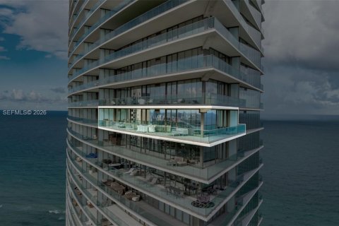 Condo in Sunny Isles Beach, Florida, 2 bedrooms  № 2040478 - photo 17