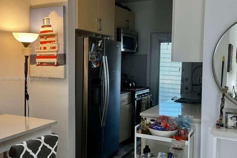 Apartment in Miami Beach, Florida 1 bedroom, 56.76 sq.m. № 2042084 - photo 15