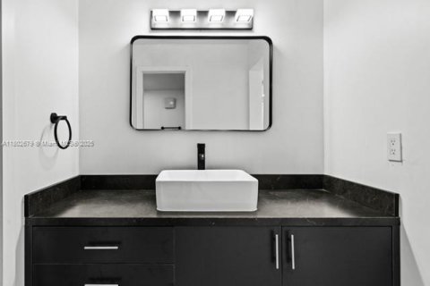 Condo in Homestead, Florida, 2 bedrooms № 1959343 - photo 14